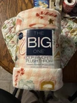 Kohl The Big One 5 X 6 Foot Plush Throw. Fixed Price $9.99.