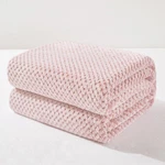 Exclusivo Mezcla Fleece Bed Queen Size, Super Soft And Warm Blankets .... Fixed Price $37.91.
