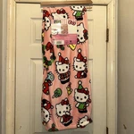Hello Kitty Christmas Warm Wreaths Silk Touch Throw Blanket Pink 50X70 Nwot. Fixed Price $36.01.