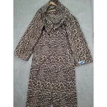Snuggie Wearable Blanket Fleece Robe Leopard Animal Print Brown Tan One Size. Fixed Price $17.99.