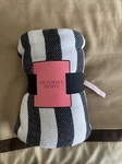 Victoria's Secret Beach Blanket Limited Edition Nwt 50"X60". Fixed Price $35.00.