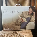 New Brookstone Nap Comfy Beige Ultra Plush Blanket W/sleeves Size Fits All. Fixed Price $69.99.