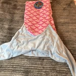 Seaworld Mermaid Blanket Seatail Youth Size Fleece Cozy Play 60 X 22 New. Fixed Price $32.99.