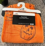 Way To Celebrate! Halloween Velvet Plush Orange Pumpkin Throw 50 X 60. Fixed Price $20.00.