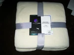 Nwt Signature Hotel Collection Ivory Twin Blanket. Fixed Price $25.00.