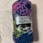 Nwt Mainstays Lots Of Dots Fleece Throw 50IN X 60IN/BLANKET/WARM/WINTER/COMFY. Fixed Price $25.00.