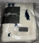 New Eddie Bauer Blue Emperor Penguin Throw Blanket 50" X 60" Creamy White. Fixed Price $19.99.