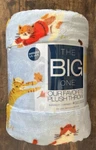 Kohls The Big One Playful Autumn Cats Oversized Plush Throw 5X6FT Fleece Blanket. Fixed Price $22.50.