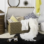 Safavieh Faux Fur Alexi 20 80 Bed Throw Blanket White. Fixed Price $86.41.