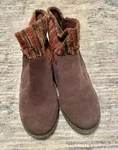 Born Women's Charon Boot Size 9M Block Heel Brown Suede Blanket Knit Cuff Boho. Fixed Price $33.60.