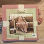 Virah Bella Reversible Knit Throw Blanket 50 X 60 Vanilla Blossoms With Tassels. Fixed Price $29.00.