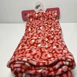 Way To Celebrate Valentines Velvet Plush Throw 50X60. Fixed Price $14.95.