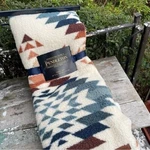Nwt Pendleton Peak Canyon Multicolor Sherpa Throw Fleece Blanket Southwest Aztec. Fixed Price $57.79.