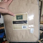 Twin Burlington Berber Bed Blanket Tan. Fixed Price $11.00.