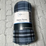 New Mainstays Fleece Throw 50" X 60" Blanket Plaid Gray White. Fixed Price $10.36.