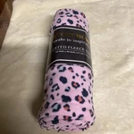 New "evoke Home" Solid Fleece Throw Animal Print 50" X 60" Nwt. Fixed Price $12.99.