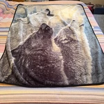 Vtg The Northwest Company Howling Wolves Fleece Throw Blanket Harmony Gray. Fixed Price $30.00.