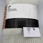 Nike Phoenix Cozy Boucle Blanket WX77 HQ6917-039 $150 Nwt. Fixed Price $119.99.