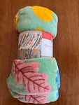 Huntington Home Harvest Throw 50 X 60 Super Soft Plush Blanket Leaves New. Fixed Price $16.99.