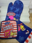 New Set Dubble Bubble Gum Oven: Towel & Mitt Potholder Kitchen (B7). Fixed Price $8.99.