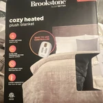 Brookstone Heated Plush Blanket Beige Herringbone Twin Adjustable Timer. Fixed Price $55.00.