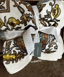 Vera Bradley Cozy Plush Throw Blanket Marrakesh Vines Neutral Cream Nwt Sealed. Fixed Price $63.32.