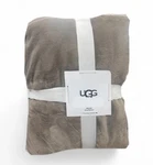 Ugg Novah King Size Bed Blanket Lt Fawn Tan 110" X 96" Soft New With Tag. Fixed Price $157.77.