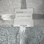 Premier Comfort Alpine Valley Cozy 50" X 60" Mint Stripe Sherpa Throw Nwt. Fixed Price $24.99.