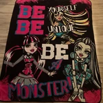 Monster High Graphic Throw Blanket 46 X 60 ) Preowned. Fixed Price $29.25.