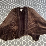 Highgate Manor Soft Plush Faux Fur Angel Wrap Throw Hsn $79 ( Brown ) Shawl. Fixed Price $25.95.