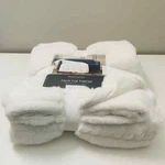 Berkshire Collection Plush Faux Fur Throw Choose Color And Size, Nwt. Fixed Price $48.00.