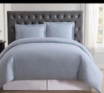 Truly Soft Everyday 3-PIECE King Duvet Set Light Blue New. Fixed Price $12.75.