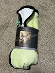 Crunchyroll Solo Leveling Fleece Blanket 45" X 60" New. Fixed Price $14.94.