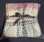 Vera Bradley Blanket Throw - Nwt. Fixed Price $62.98.
