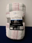 Mainstays Textured Velvet Plush Throw White/holiday Plaid Luxuriously Soft 50X60. Fixed Price $25.80.