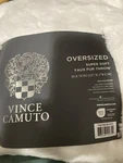 Vince Camuto White Luxe Oversized Reversible Super Soft Fur Throw Blanket. Fixed Price $45.99.