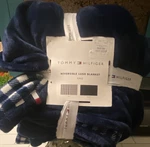Tommy Hilfiger Reversible Lush Blanket King Navy Blue Polyester 108X90IN. Fixed Price $75.00.