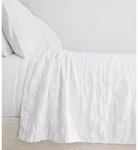 White Cotton Easton Lands Downunder King Blanket Providence Collection Quilted. Fixed Price $299.00.