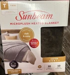 Sunbeam Royal Luxe Night Fog Heated Blanket 10-HEAT Settings Twin. Fixed Price $40.87.