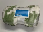 Room Essentials Houndstooth Printed Plush Throw 50 X 60 Super Soft Nwt. Fixed Price $8.99.