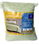Simmons Down Alternative Blanket Queen Green. Fixed Price $28.00.