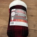 Sunbeam Microplush Sherpa Heated Throw 50" X 60" Red & Black New. Fixed Price $14.99.