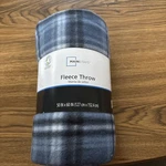 New Mainstay Fleece Throw Blue Plaid Design 50 X 60 Inches. Fixed Price $5.99.