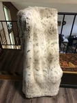 Frontgate Luxury Faux Fur Bed Blanket Snow Leopard Full Size 70X90 Reversible. Fixed Price $125.00.