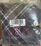 New Victorias Secret Plush Sherpa Cozy Fleece Blanket Throw Stadium. Fixed Price $34.95.