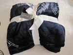 Vera Bradley Seurat Floral Plush Throw Blanket 80" X 50". Fixed Price $60.00.