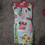 Holiday Time Super Soft Plush Throw Christmas House / Multi - 50"X60" New. Fixed Price $16.00.