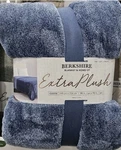 Berkshire Extra Plush Queen Blue Blanket 98X92 Okeo-tex 100 Medium Weight. Fixed Price $52.00.