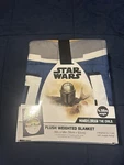 Star Wars The Mandalorian Child 4.5LB Soft Plush Weighted Blanket Yoda 36X48. Fixed Price $29.43.