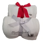 New Ugg Bartlett Cream White With Red Or Silver Ribbon Throw 50 X 70. Fixed Price $74.99.